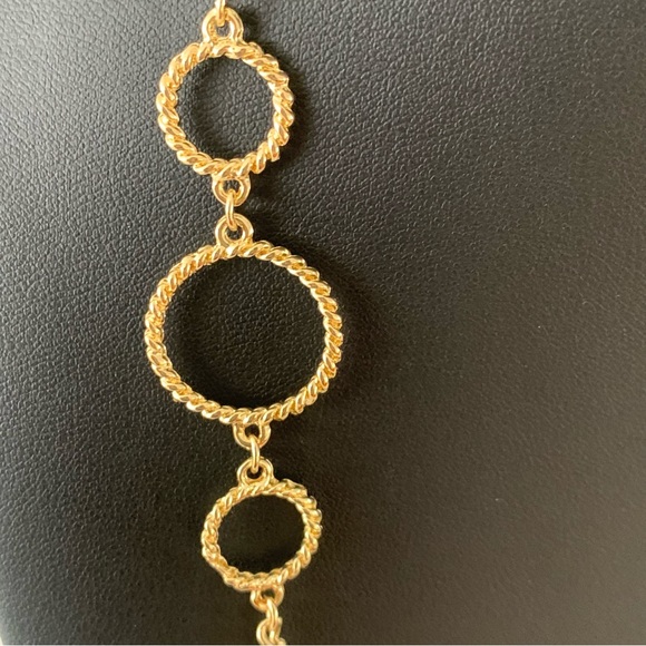 Christian Siriano Gold Tone Circle Link Necklace with Four Clear Crystals 34” - Picture 5 of 6